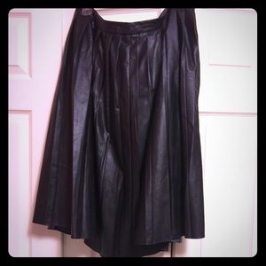 Faux leather pleated skirt